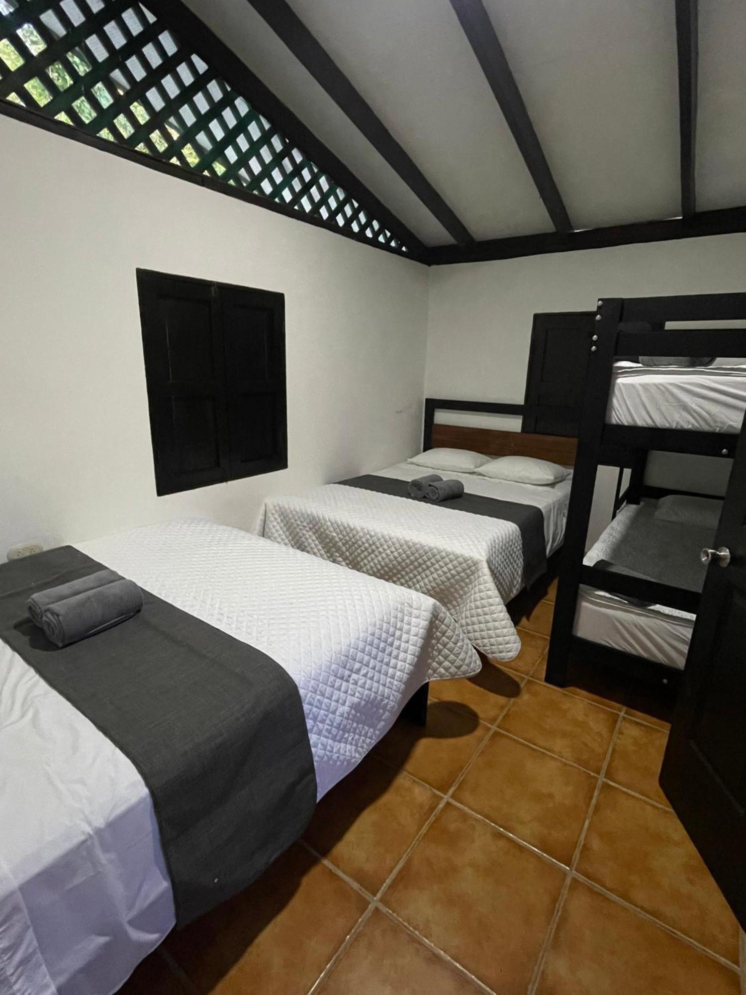 Bungalows Sloth Manzanillo  Exterior foto